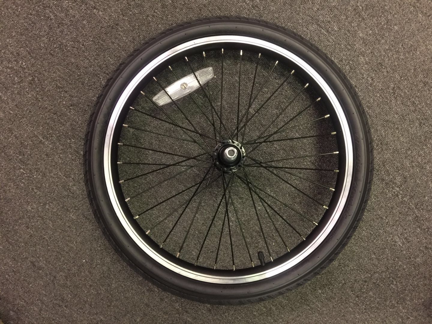 20" Double-Wall-ed CNC-ed Aluminum Rim - Front